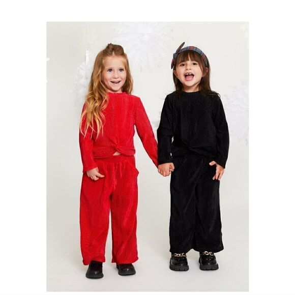 Nwt Girls Christmas Outfit, Wide leg pants and Top, Red or Black - Picture 1 of 16